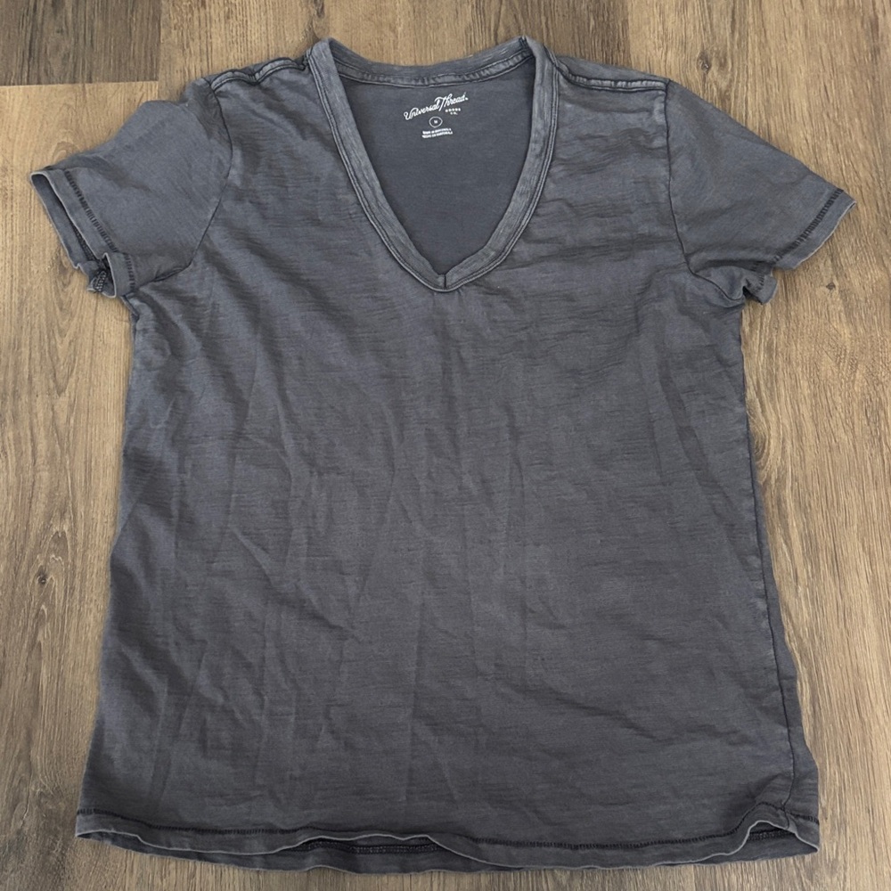 Universal Thread Charcoal V-Neck Tee